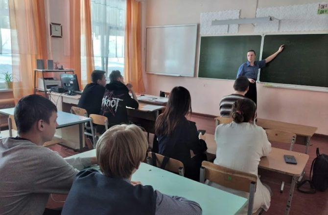 Школьников Черновской школы научили финграмотности